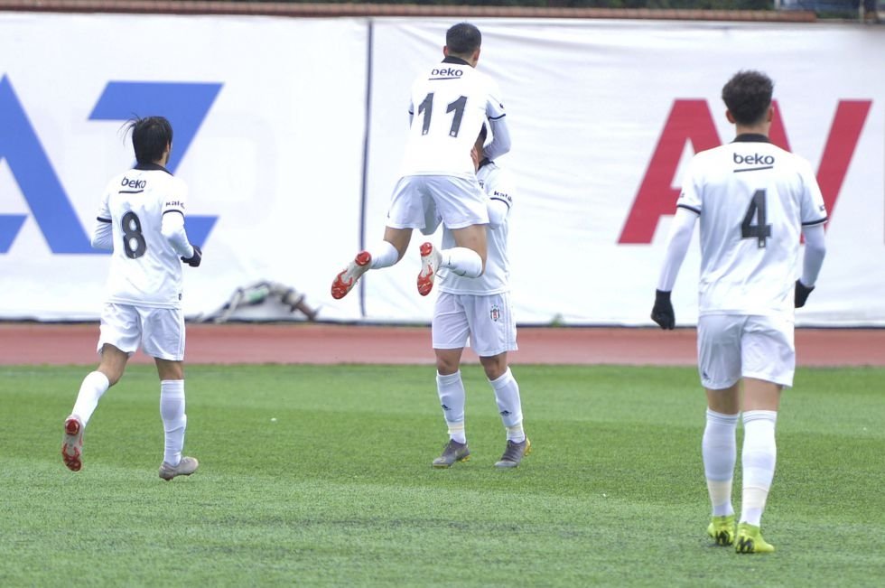 Derbide ilk raunt Beşiktaş’ın