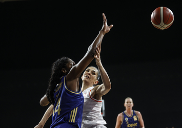 F.Bahçe Opet finalde!