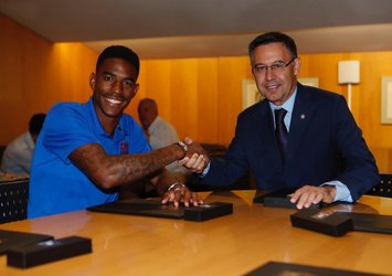 Barcelona, Junior Firpo'yu transfer etti