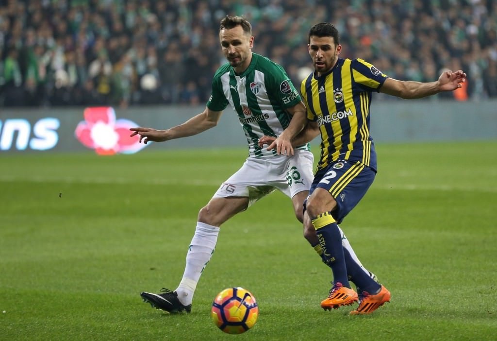 Bursaspor-Fenerbahçe karşılaşmasından kareler