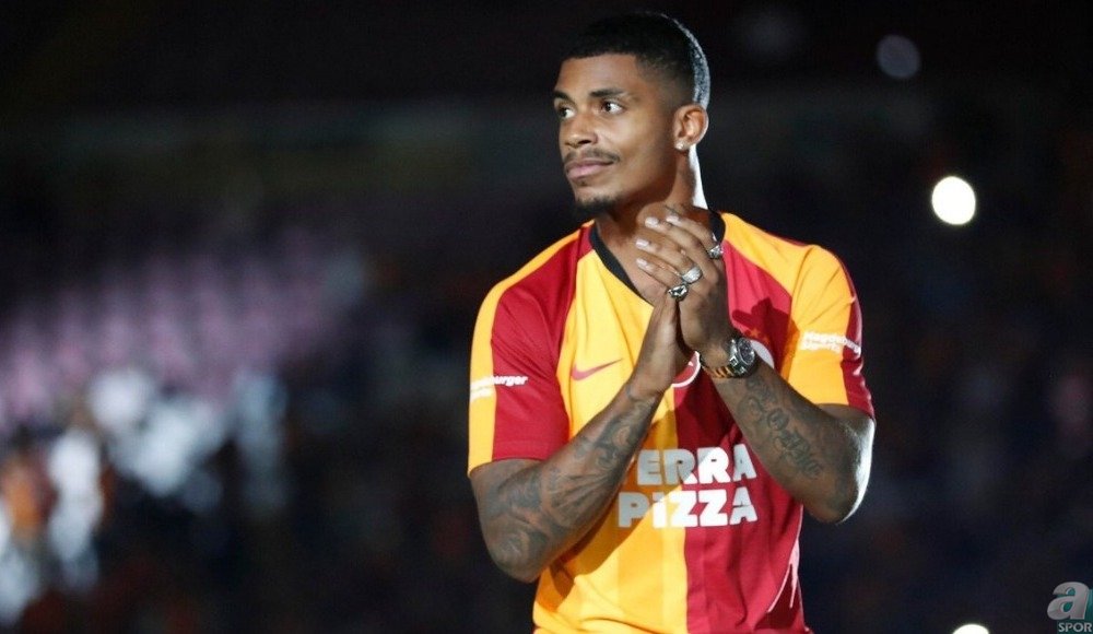 Galatasaray’da büyük değişim başlıyor! 4 ayrılık 2 transfer