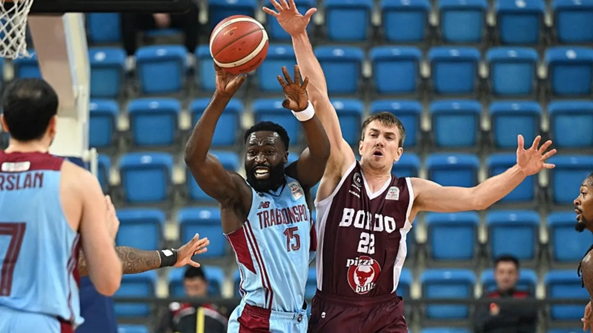Trabzonspor Bordo Bandırma BSL maçından bir kare
