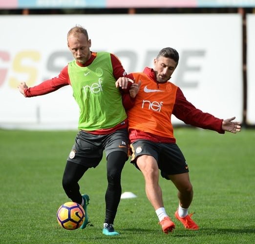 Galatasaray’da Muslera ve Selçuk İnan şoku