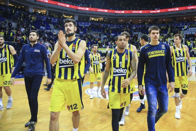 Fenerbahçe’ye ’havada’ kutlama