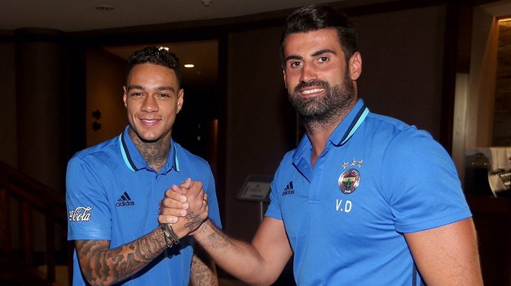 Volkan Demirel, Van der Wiel’in üzerine yürüdü