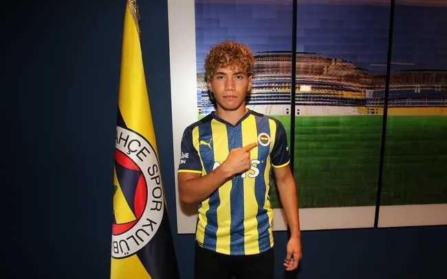 Son dakika transfer haberi: Fenerbahçe Kasımpaşa'dan Çağtay Kurukalıp'ı kadrosuna kattığını açıkladı! - 1
