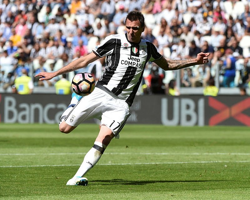 Beşiktaş’ta Mandzukic sesleri!