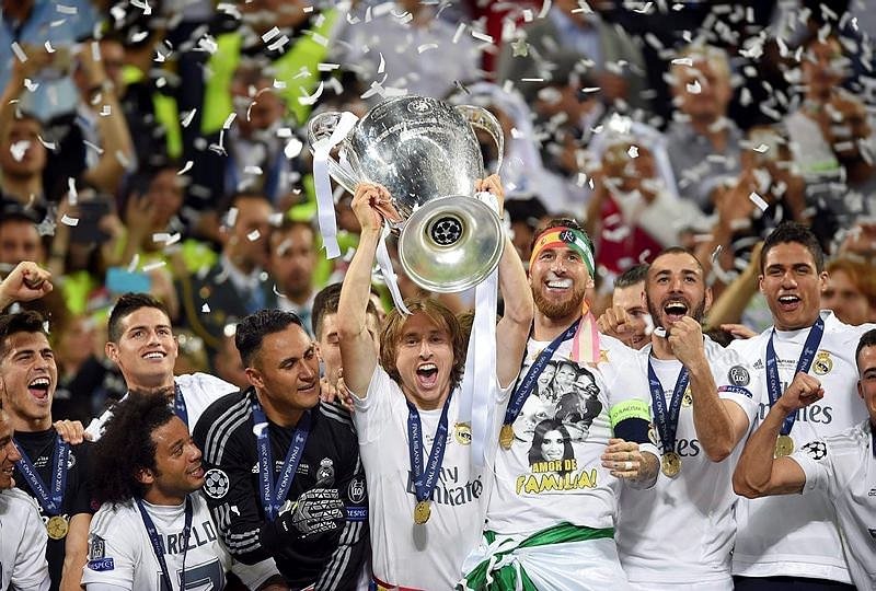 Şampiyonlar Ligi finalinde Türk bayrağına çirkin müdahale!