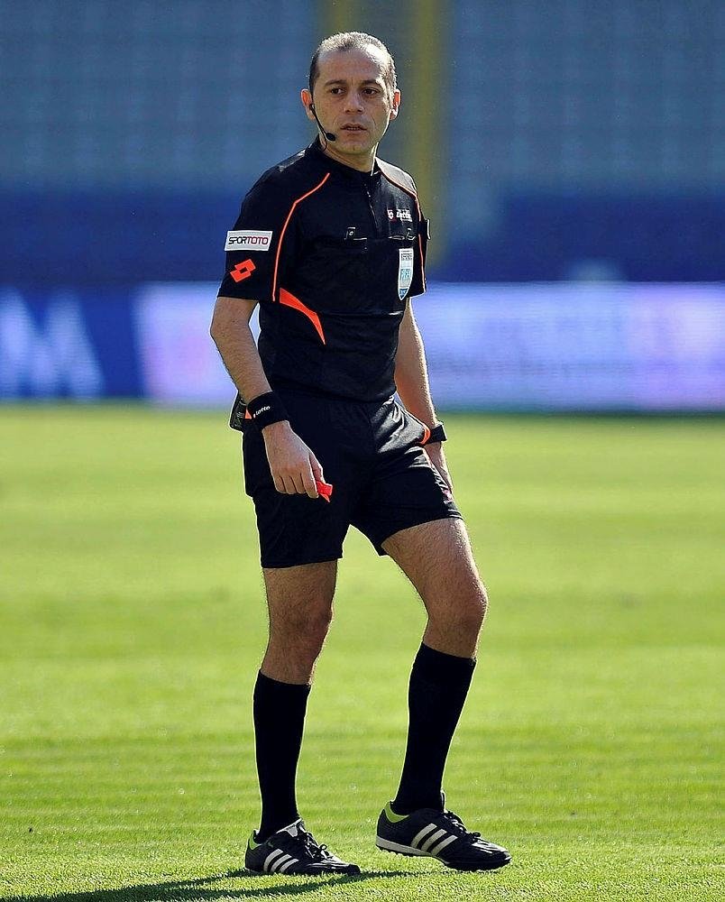 Iste Cuneyt Cakir In Derbi Karnesi Aspor