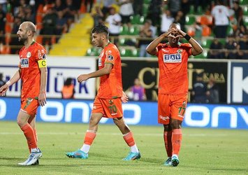 Alanyaspor evinde kazandı!