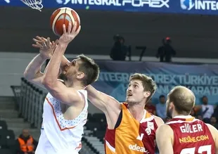 Banvit, Galatasaray Odeabank'ı eledi