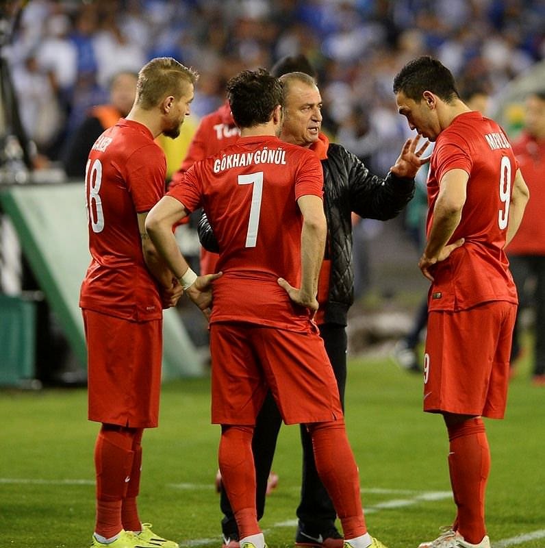 Caner Erkin: Vicdanlarıyla baş başa bırakıyorum