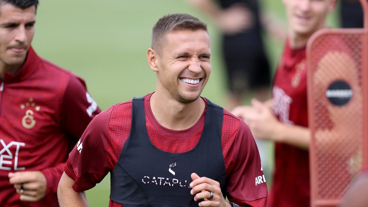 TRANSFER HABERİ: Galatasaray'da ayrılık! Hayal kırıklığı yaratmıştı TRANSFER HABERİ: Galatasaray'da ayrılık! Hayal kırıklığı yaratmıştı