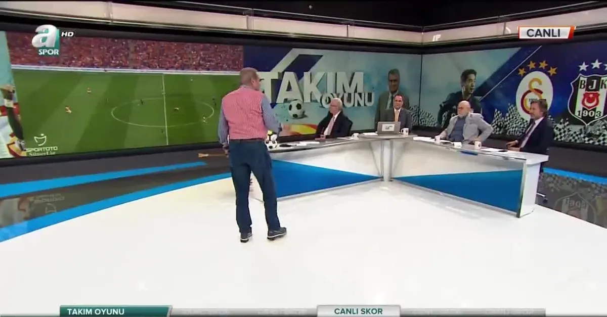 Erman Toroğlu: "Tam bir hakem eyyamı"