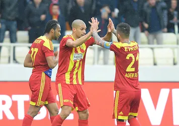 Doria ve Mina formayı kaptı