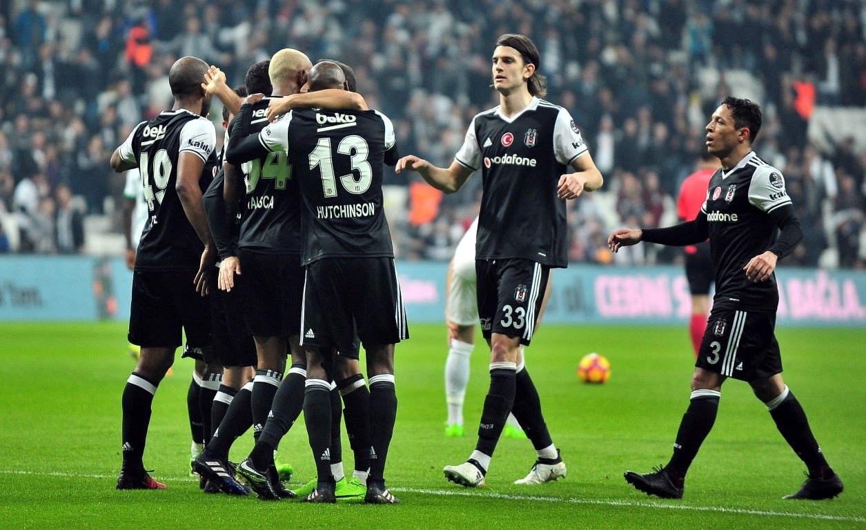 Beşiktaş-Akhisar Belediyespor karşılaşmasından kareler