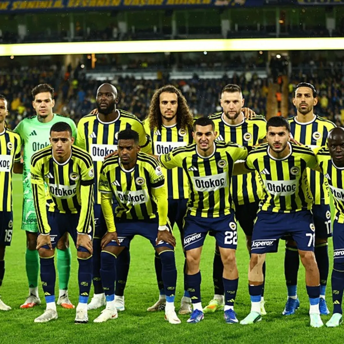 Fenerbahçe'de yıldız futbolcu için flaş transfer iddiası