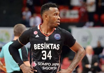 Beşiktaş'ta şok! Sözleşmesini feshetti