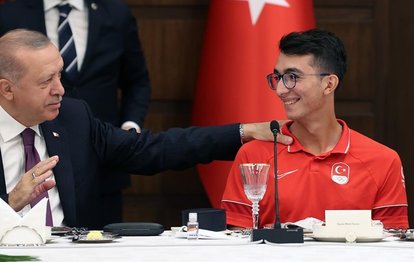 Başkan Recep Tayyip Erdoğan’dan Mete Gazoz’a tebrik!