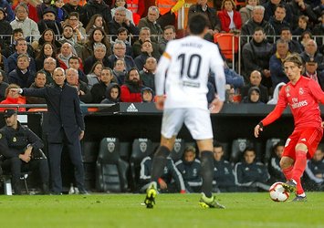 Zidanelı Real Madrid ilk yenilgisini aldı