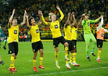 Haaland Dortmund'u ipten aldı