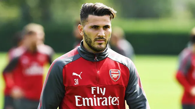 FENERBAHÇE TRANSFER HABERLERİ - Kanarya Kolasinac transferi için Premier Lig ekibi Watford ile karşı karşıya! - 2