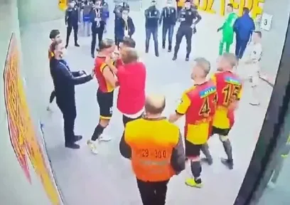 Maç sonu gündem olmuştu! O kavganın görüntüleri ortaya çıktı
