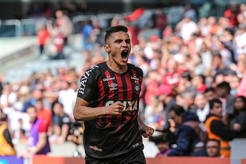 Tolgay Arslan Fenerbahçe’de!