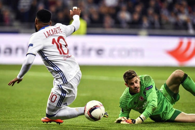 Lyon - Beşiktaş maçına damga vuran kare