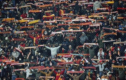 Galatasaray Trabzonspor maçında tribünlerde yönetim istifa sesleri!