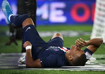PSG'ye Mbappe ve Cavani'den kötü haber