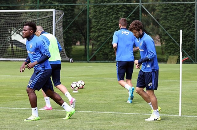 Fenerbahçe’den çifte bomba
