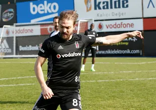 Beşiktaş'ta Caner Erkin sürprizi