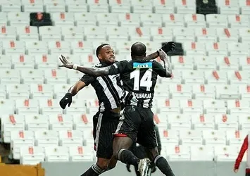 Aboubakar Larin’i geride bıraktı