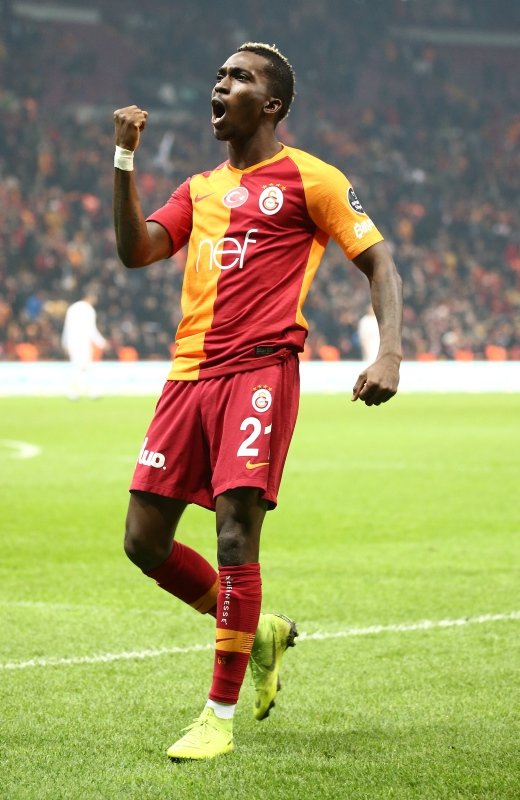 Galatasaray’da dev transfer harekatı!