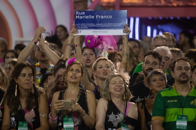 Neymar Rio Karnavalı’nda görüntülendi!