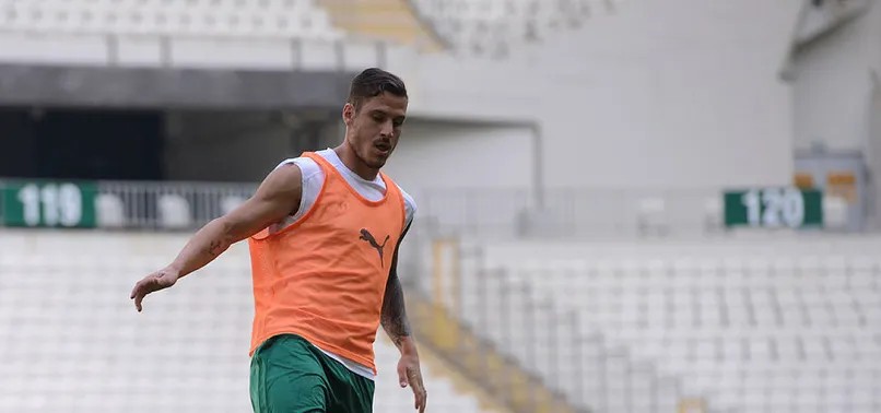 Deniz Yılmaz, Bursaspor'dan ayrılmıyor