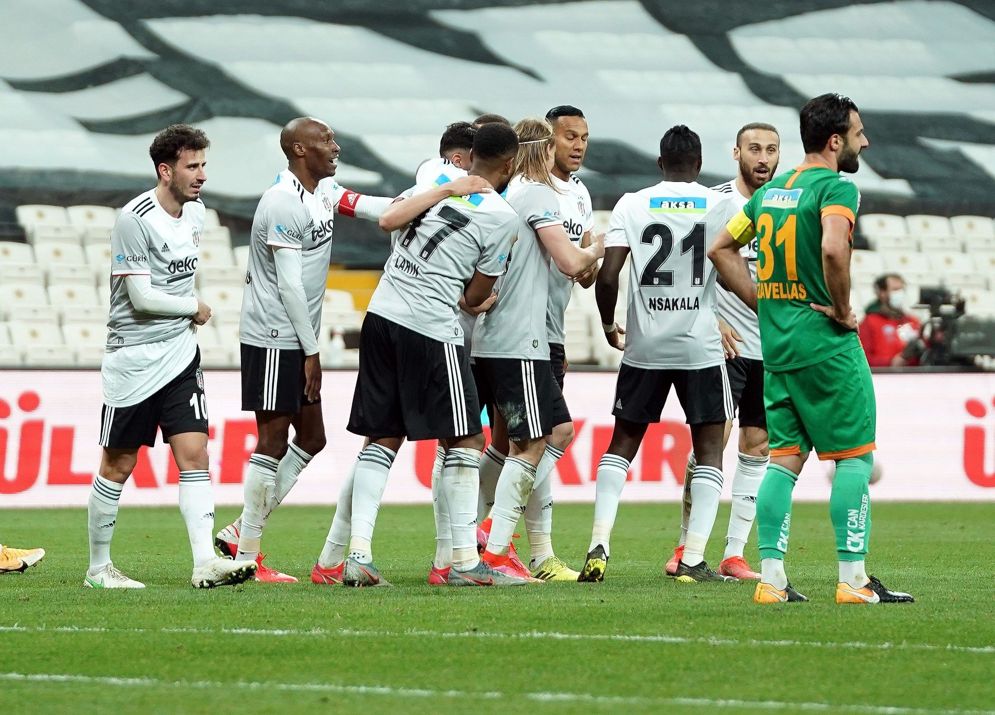 besiktas 3 0 alanyaspor mac sonucu