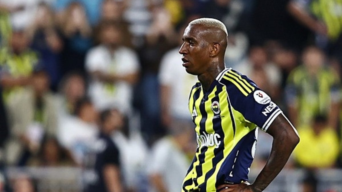 Fenerbahçe'de Anderson Talisca ile yollar ayrılabilir! Fenerbahçe'de Anderson Talisca ile yollar ayrılabilir!