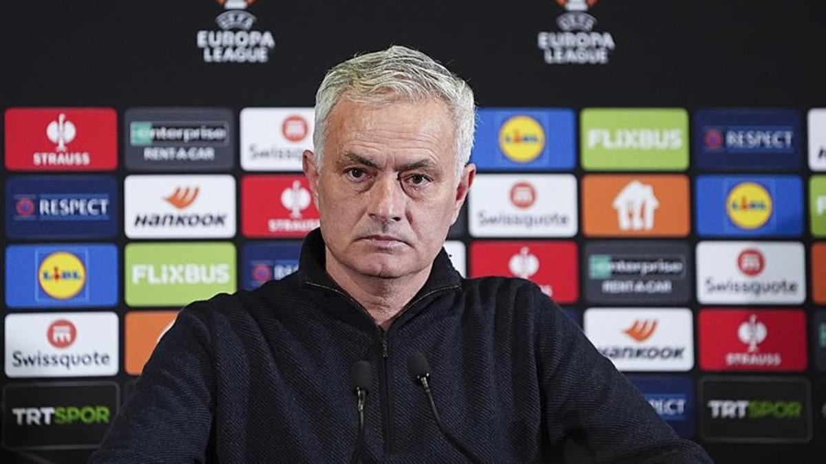 Fenerbahçe Teknik Direktörü Jose Mourinho: Sadece bu maçı düşünüyoruz Fenerbahçe Teknik Direktörü Jose Mourinho: Sadece bu maçı düşünüyoruz