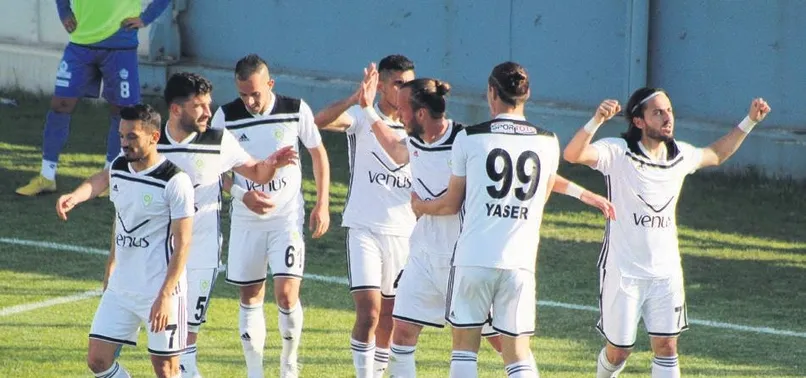 Manisa yolu yarıladı