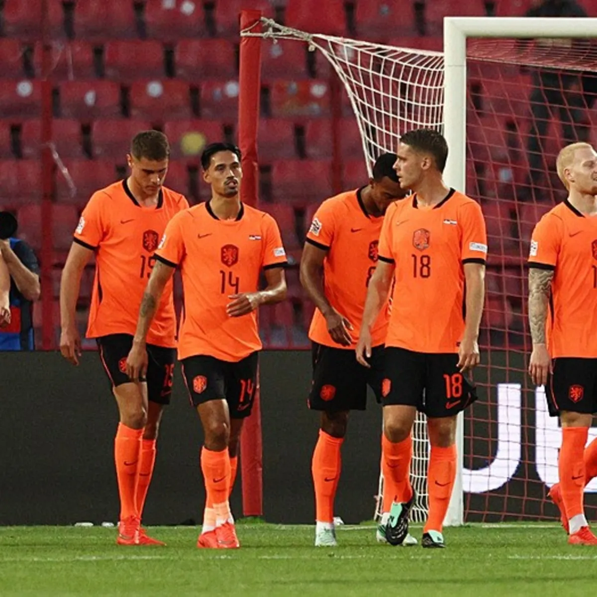 Hollanda, Sırbistan'ı deplasmanda mağlup etti