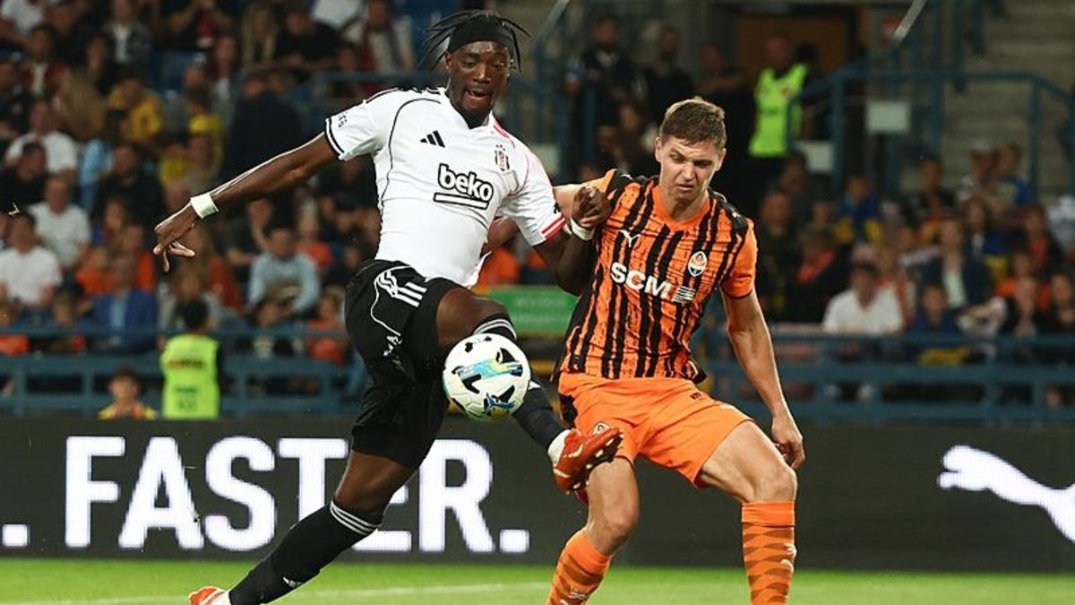 Shakhtar Donetsk-Beşiktaş maçında dikkat çeken olay! Tammy Abraham... Shakhtar Donetsk-Beşiktaş maçında dikkat çeken olay! Tammy Abraham...