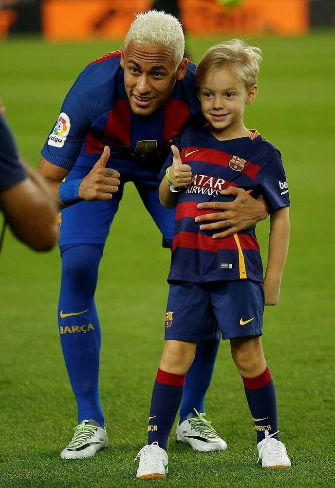 Neymar, 40 milyon Euro’luk teklifi reddetti!