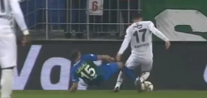 Rizespor - Fenerbahçe maçında bir penaltı daha! İlk yarının son bölümünde - 4