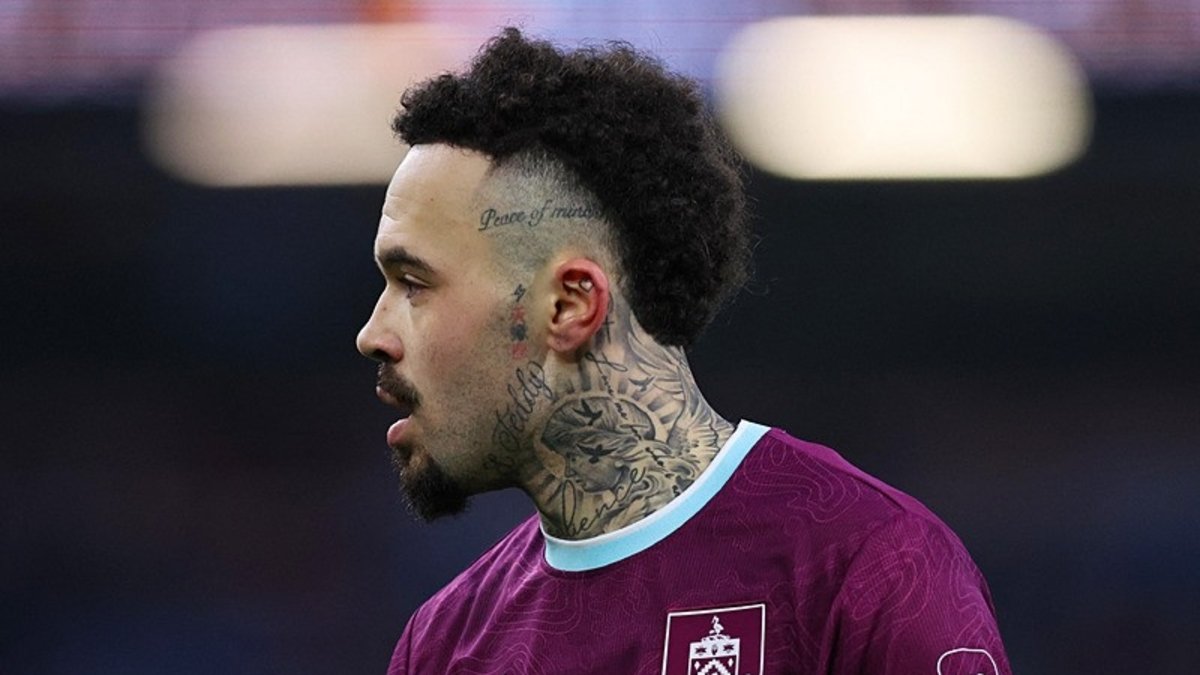 Beşiktaş'ta sol bek harekatı! Quilindschy Hartman…