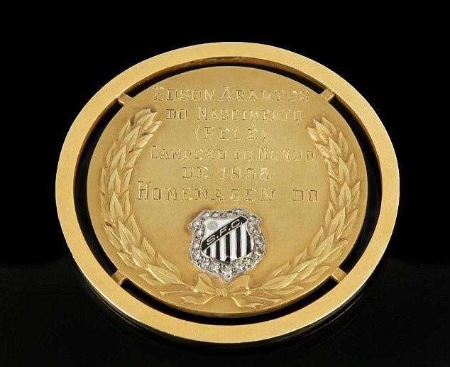 Pele’nin eşyaları açık artırmaya çıkarılıyor!