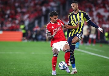 En-Nesyri direğe takıldı! İşte o pozisyon