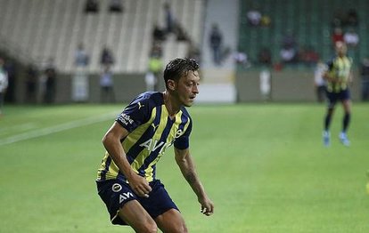 Fenerbahçe’de gözler Sead Kolasinac’a döndü! Mesut Özil’le yeniden bir araya gelecekler