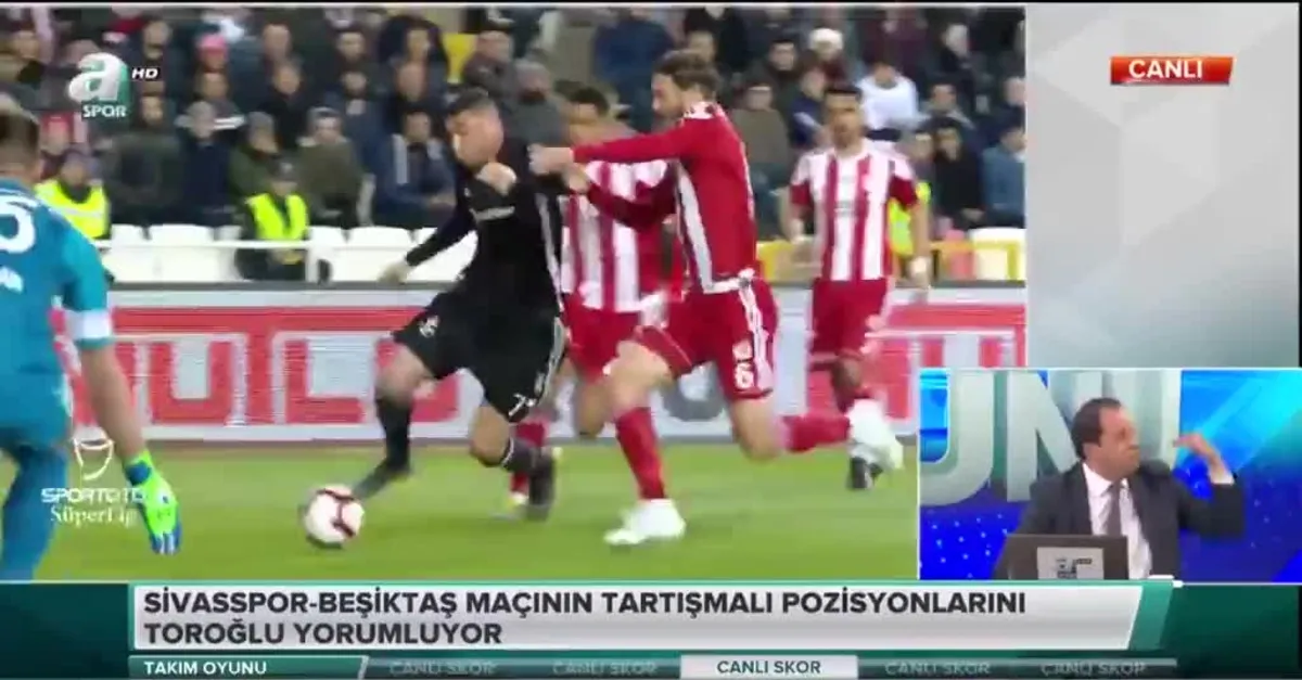 Erman Toroğlu'ndan penaltı yorumu!